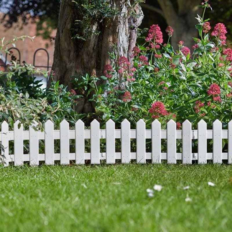 Picket Fence in White