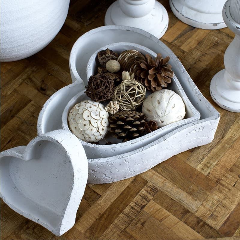 Ceramic heart outlet dish