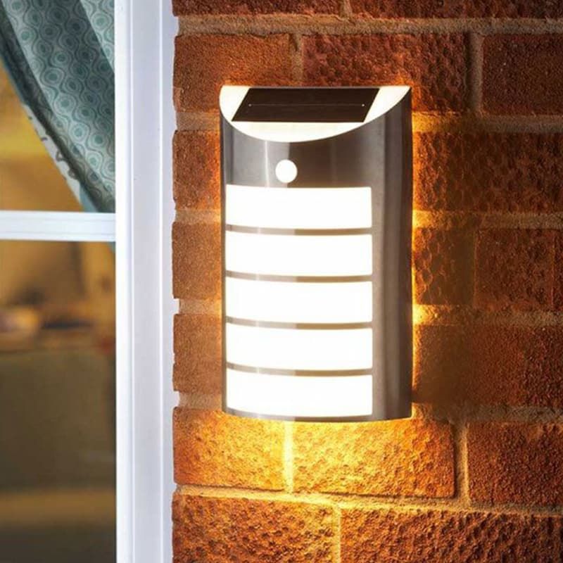 Solar PIR Welcome Light