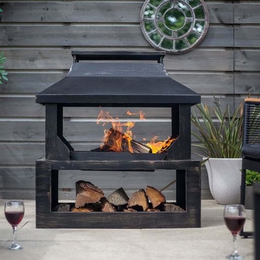 Stonehurst Outdoor Fireplace